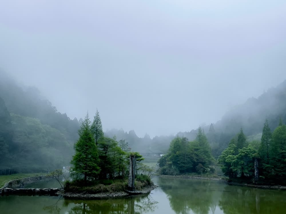 北部溫泉露營區-歡迎造訪露營地圖為您精選的台灣北部的溫泉露營區！在天然的溫泉中浸泡，感受暖暖的泉水舒緩全身的疲憊！